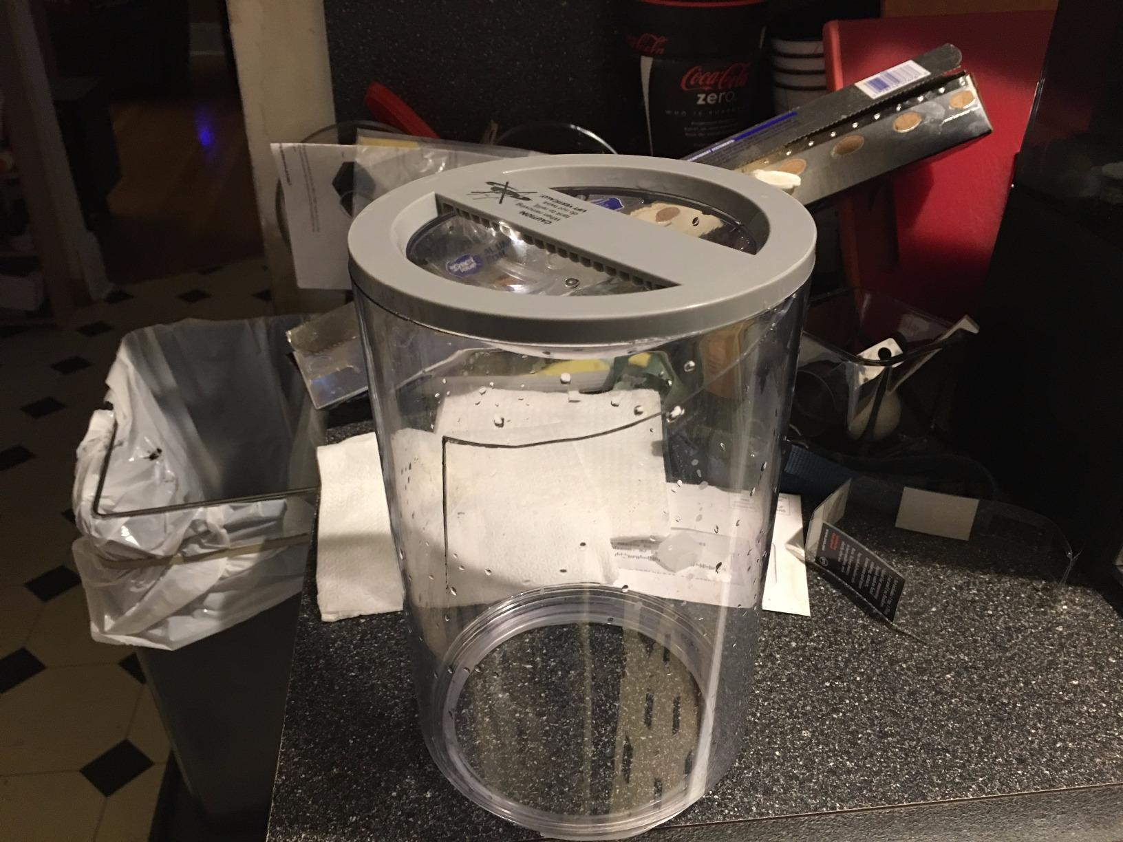 Vornado EV200 Evaporative Whole Room Humidifier with SimpleTank, 1.5 Gallon Capacity, White, EV200 - 1.5 gallon Customer Review Vornado EV200 Evaporative Whole Room Humidifier with SimpleTank, 1.5 Gallon Capacity, White, EV200 - 1.5 gallon - Customer Photo 3