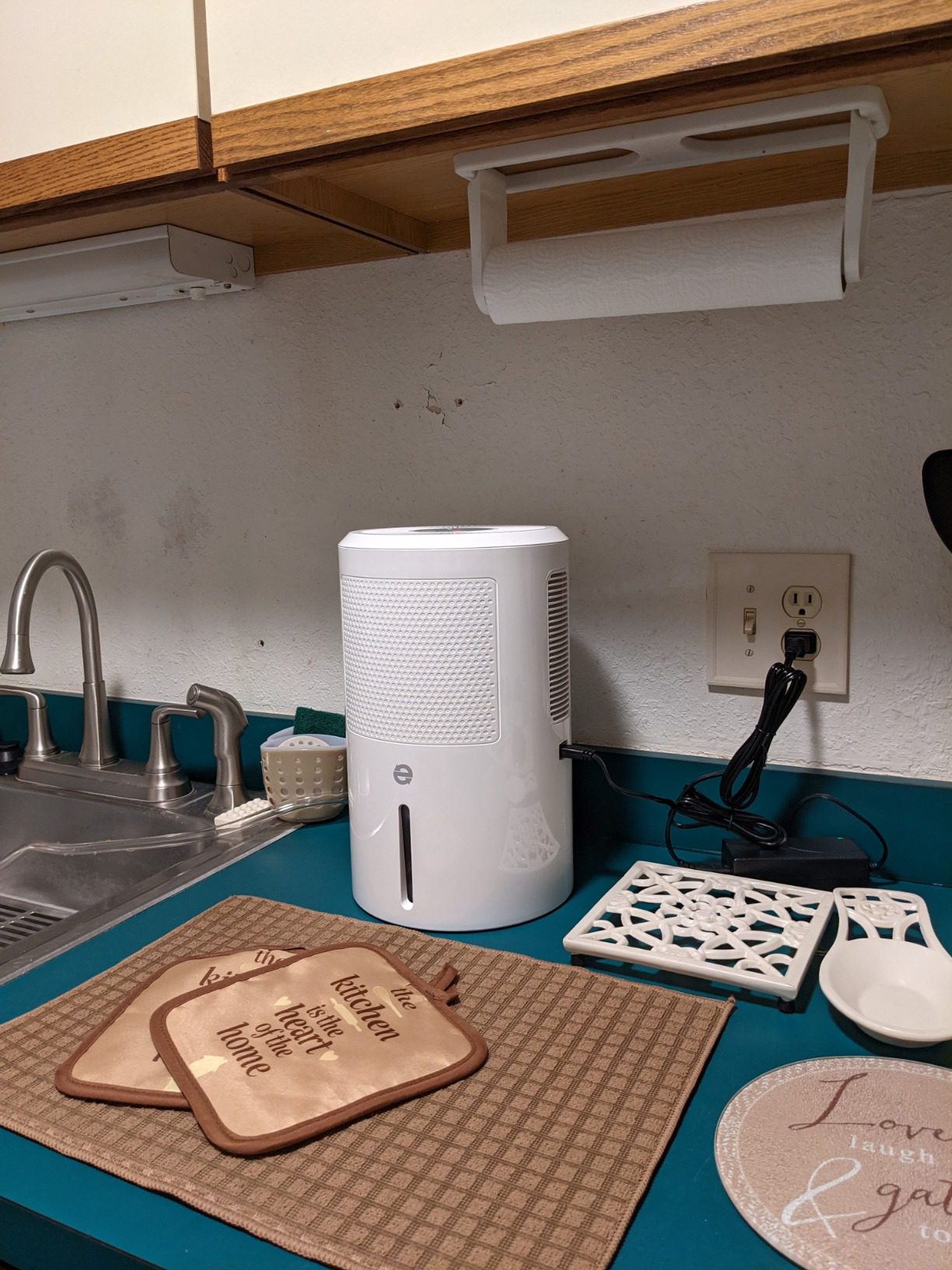 Eva-Dry EDV-2400 Compact and Powerful Dehumidifier | Eliminate Moisture | Energy Efficient | Quiet | Portable | Includes 3-Foot Drain Hose | Ideal for Home, Office, and RV Customer Review Eva-Dry EDV-2400 Compact and Powerful Dehumidifier | Eliminate Moisture | Energy Efficient | Quiet | Portable | Includes 3-Foot Drain Hose | Ideal for Home, Office, and RV - Customer Photo 1