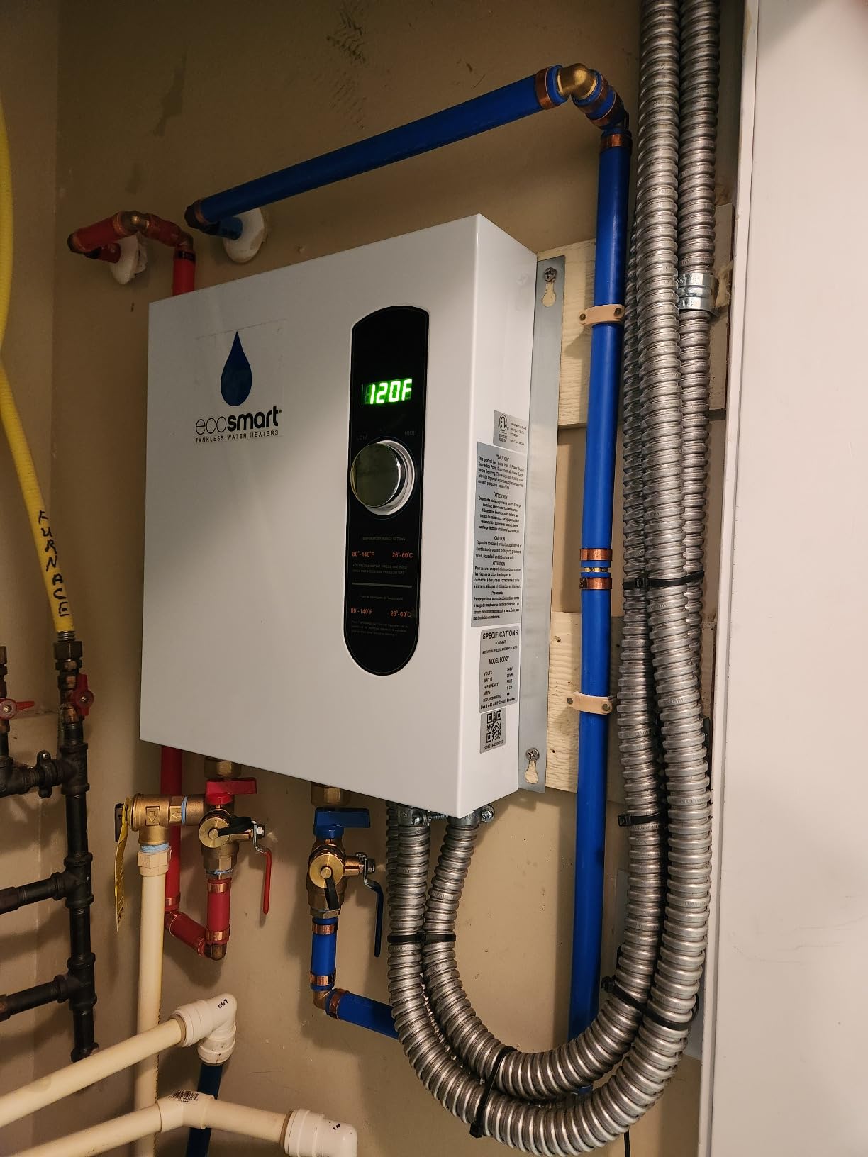 EcoSmart ECO 27 Tankless Water Heater, Electric, 27-kW - Quantity 1, 17 x 17 x 3.5 Customer Review EcoSmart ECO 27 Tankless Water Heater, Electric, 27-kW - Quantity 1, 17 x 17 x 3.5 - Customer Photo 1