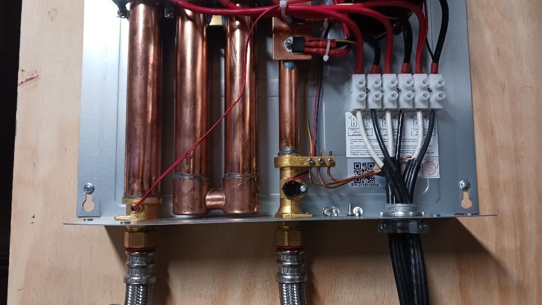 EcoSmart ECO 27 Tankless Water Heater, Electric, 27-kW - Quantity 1, 17 x 17 x 3.5 Customer Review EcoSmart ECO 27 Tankless Water Heater, Electric, 27-kW - Quantity 1, 17 x 17 x 3.5 - Customer Photo 3