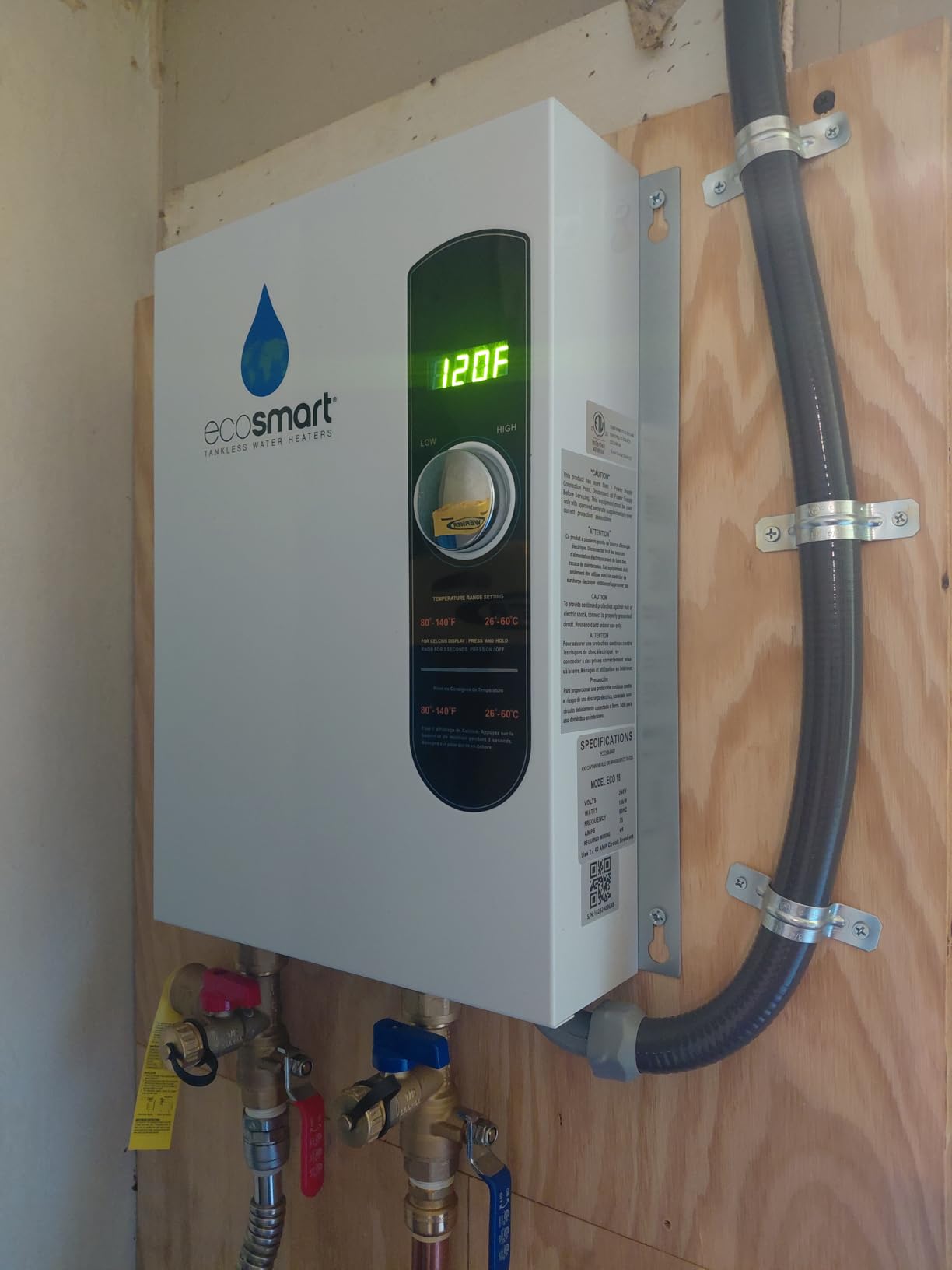 EcoSmart ECO 18 Electric Tankless Water Heater, 18 KW at 240 Volts with Patented Self Modulating Technology , 17 x 14 x 3.5, White Customer Review EcoSmart ECO 18 Electric Tankless Water Heater, 18 KW at 240 Volts with Patented Self Modulating Technology , 17 x 14 x 3.5, White - Customer Photo 2