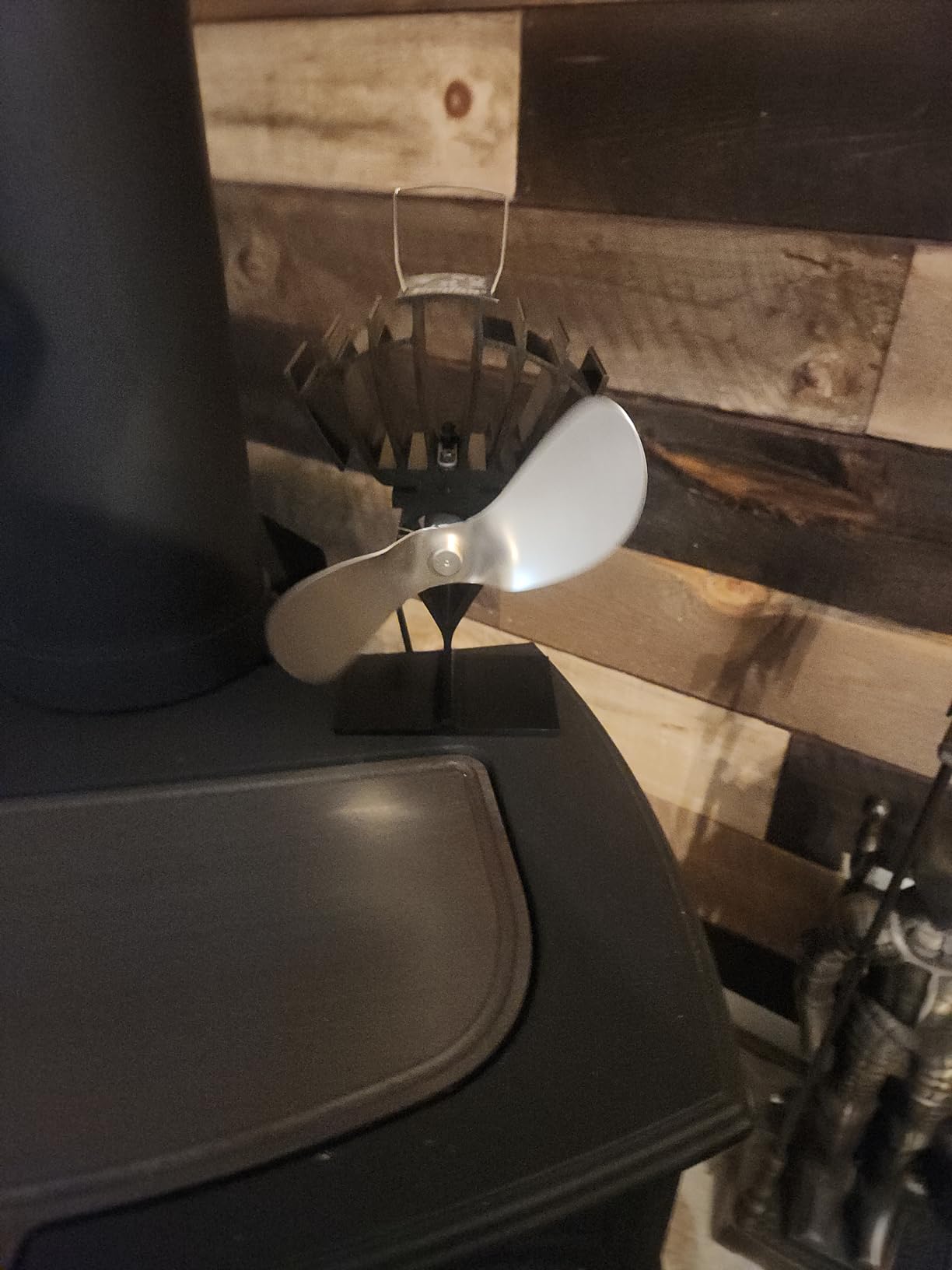 UltrAir Heat Powered Stove Fan - Powerful Classic Design, High Performance, Perfect for Wood Stoves, 125 CFM - Circulates Warm Air Efficiently & Reduces Fuel Cost Customer Review UltrAir Heat Powered Stove Fan - Powerful Classic Design, High Performance, Perfect for Wood Stoves, 125 CFM - Circulates Warm Air Efficiently & Reduces Fuel Cost - Customer Photo 2