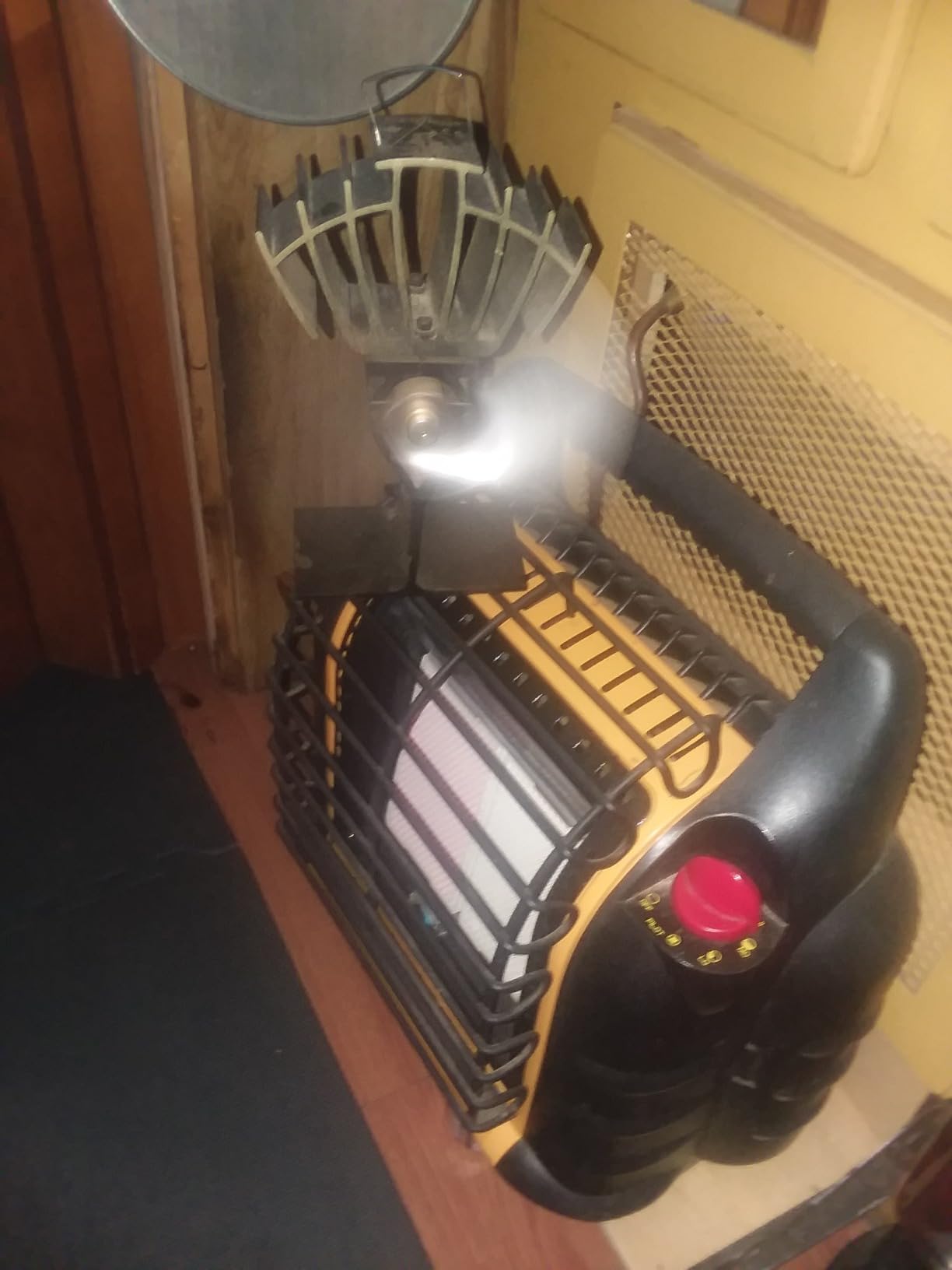 UltrAir Heat Powered Stove Fan - Powerful Classic Design, High Performance, Perfect for Wood Stoves, 125 CFM - Circulates Warm Air Efficiently & Reduces Fuel Cost Customer Review UltrAir Heat Powered Stove Fan - Powerful Classic Design, High Performance, Perfect for Wood Stoves, 125 CFM - Circulates Warm Air Efficiently & Reduces Fuel Cost - Customer Photo 4