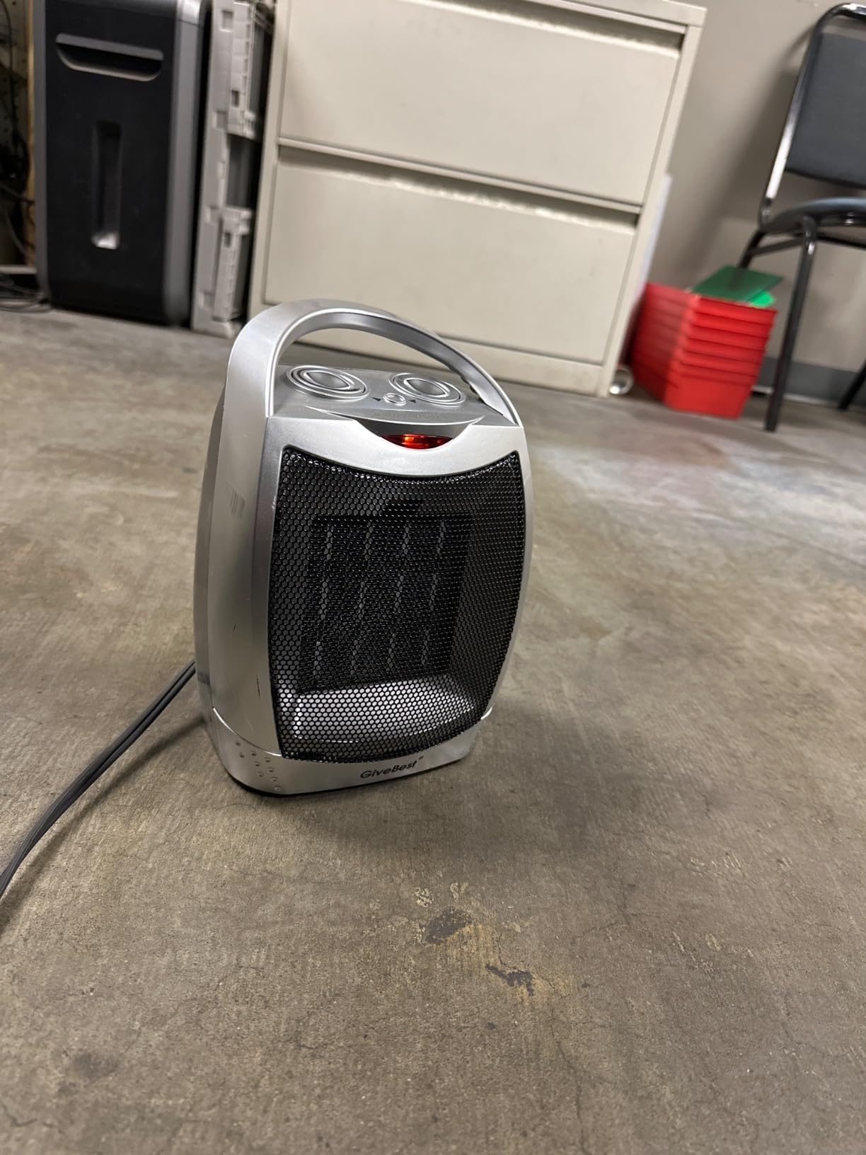 GiveBest Portable Electric Space Heater with Thermostat, 1500W/750W Safe and Quiet Ceramic Heater Fan, Heat Up 200 Square Feet for Office Room Desk Indoor Use, Silver - Customer Photo 2