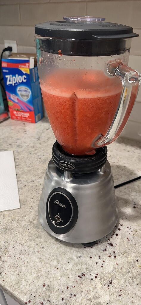 Oster Classic Series Heritage Blender with 6-Cup Glass Jar, 1000W Power customer photo 1