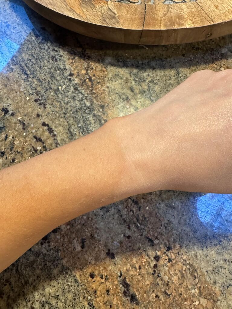Beauty by Earth Self Tanner - USA Made with Natural & Organic Ingredients, Moisturizing Self Tanning Lotion with Aloe Vera & Coconut for a Natural Glow, Streak-Free Fake Tan, Medium to Dark customer photo 2