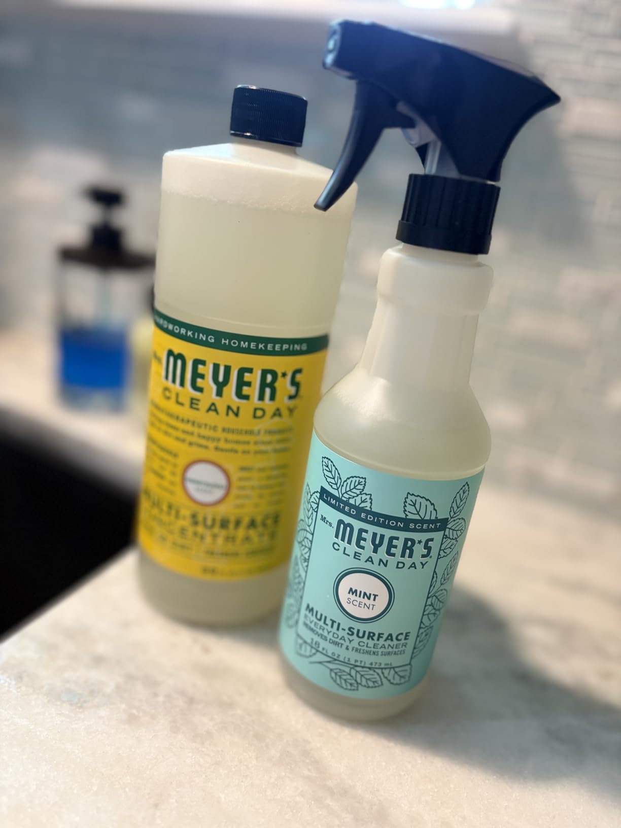 MRS. MEYER'S CLEAN DAY Multi-Surface Cleaner Concentrate, Use to Clean Floors, Tile, Counters, Lemon Verbena, 32 fl. oz - Customer Photo 1