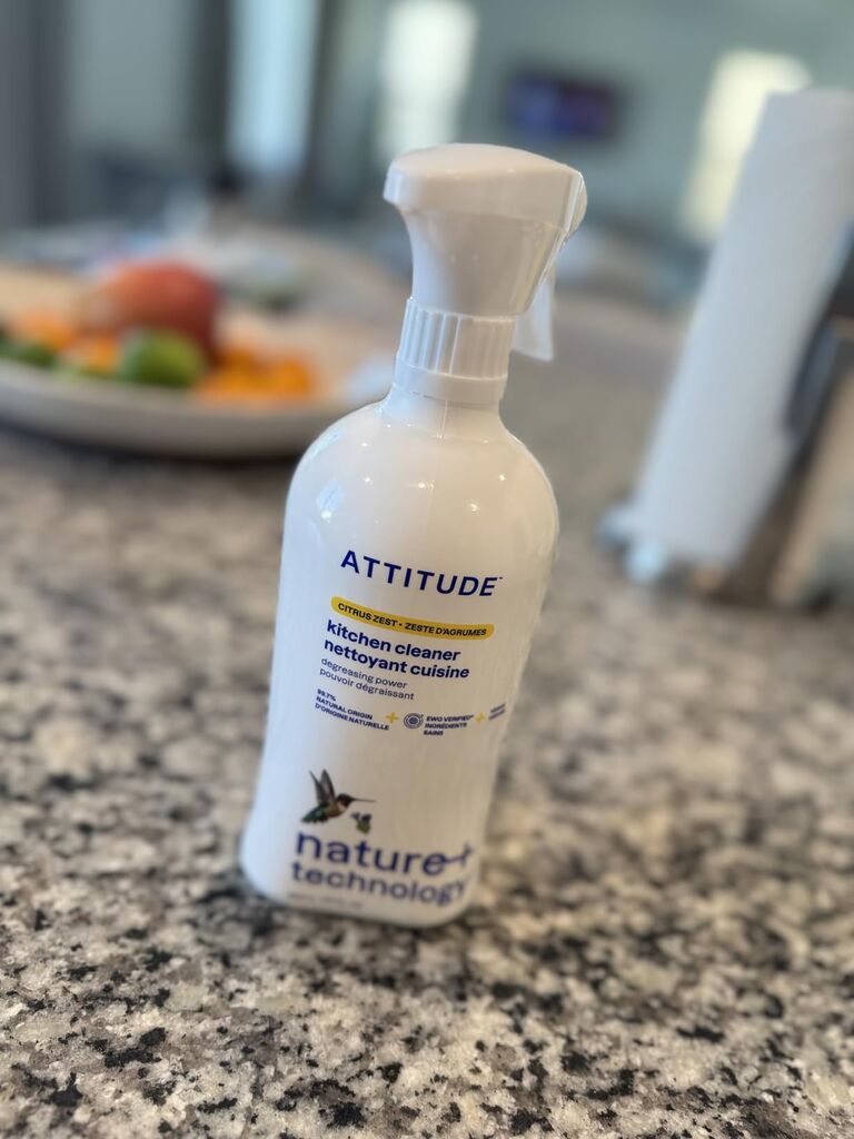 ATTITUDE Kitchen Cleaner Spray, EWG Verified, Degreaser Spray to Cut Grease & Grime, Plant-Based & Vegan, Citrus Zest Scent, 27.1 Fl Oz customer photo 1