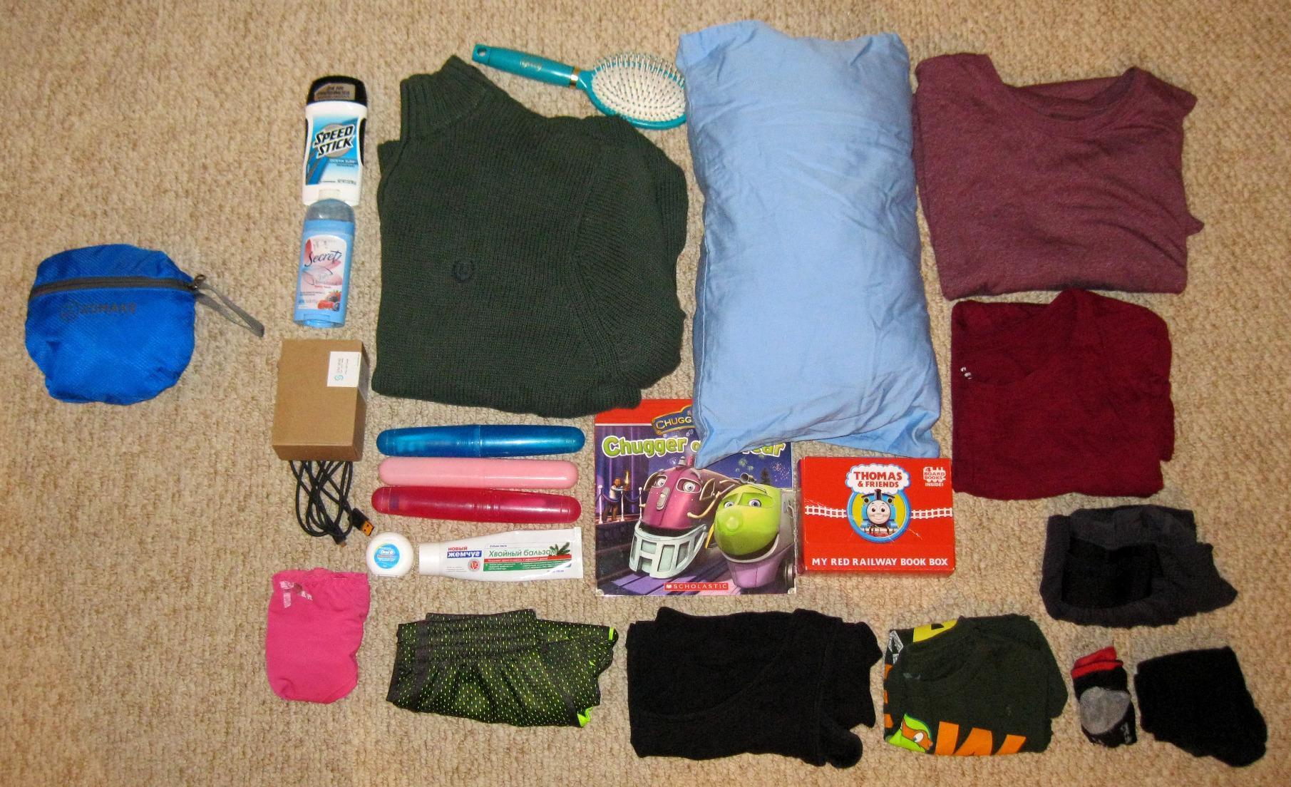 ZOMAKE Ultra Lightweight Hiking Backpack 20L, Packable Small Backpacks Water Resistant Daypack for Women Men(Navy Blue) Customer Review ZOMAKE Ultra Lightweight Hiking Backpack 20L, Packable Small Backpacks Water Resistant Daypack for Women Men(Navy Blue) - Customer Photo 2