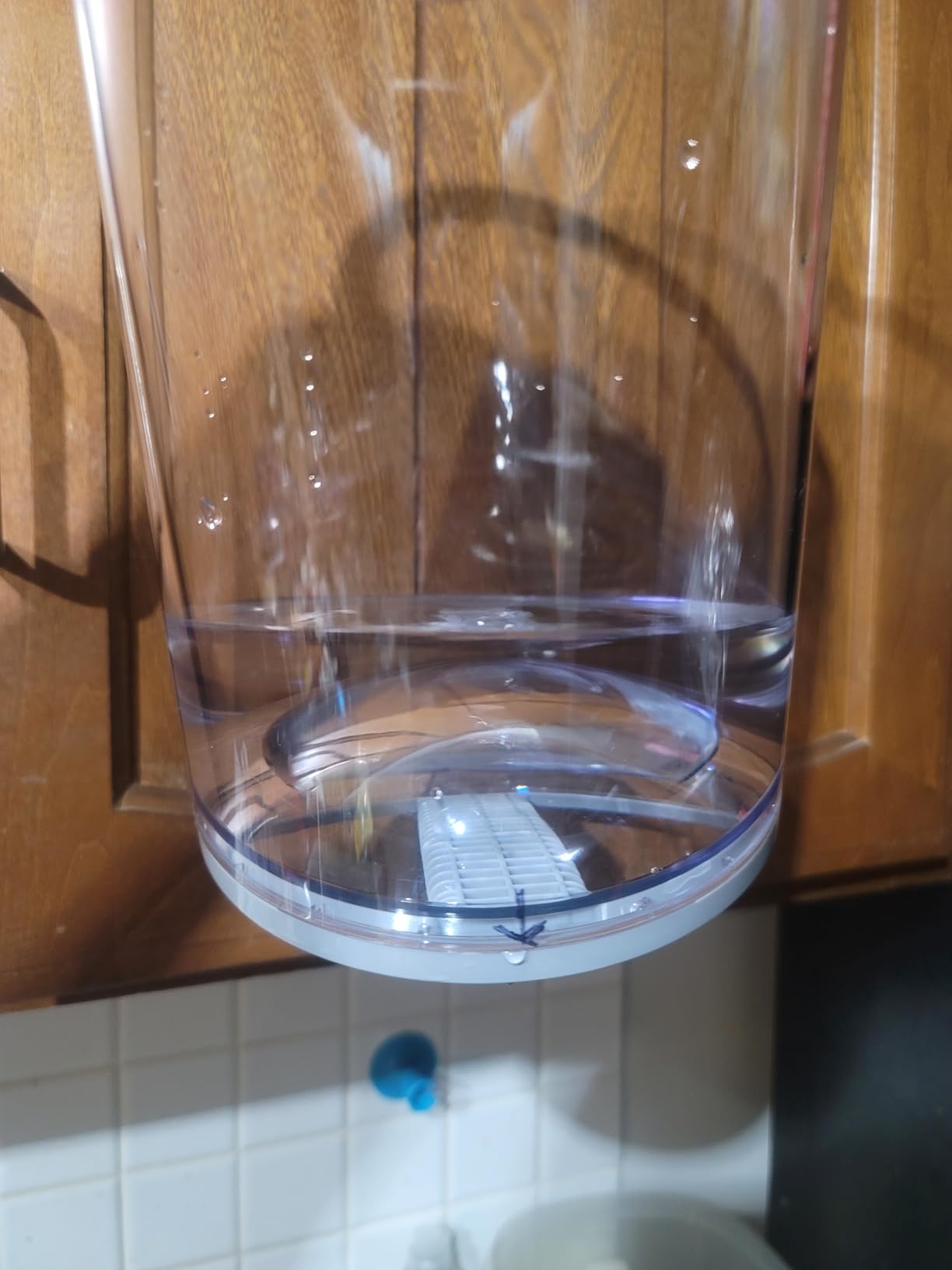 Vornado EV100 Evaporative Whole Room Humidifier with SimpleTank, 1 Gallon Capacity, White Customer Review Vornado EV100 Evaporative Whole Room Humidifier with SimpleTank, 1 Gallon Capacity, White - Customer Photo 2