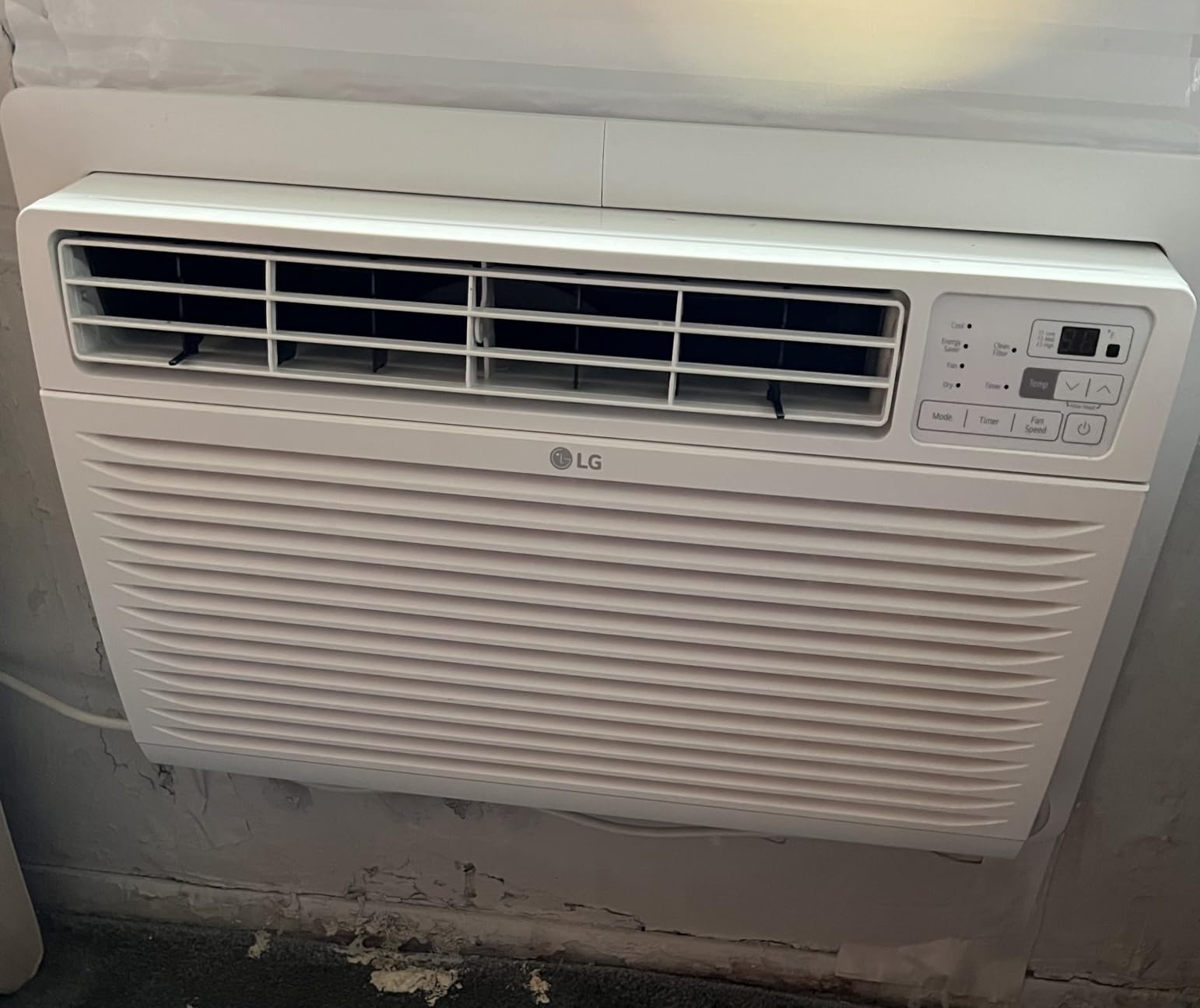 LG 7,800 BTU Through the Wall Air Conditioner, 115V, AC Wall Unit for Rooms up to 330 Sq. Ft., Perfect for Bedroom or Office, Wall Mounted AC Unit with Remote and 3 Cool & Fan Speeds, White - Customer Photo 3