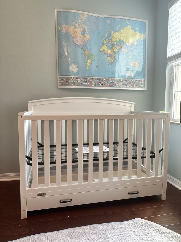 Graco Benton 5-in-1 Convertible Crib customer photo 2