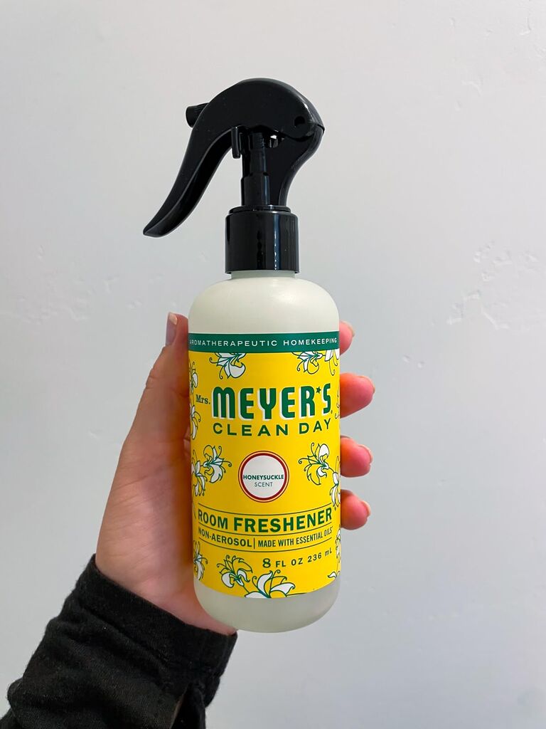 MRS. MEYER'S CLEAN DAY Room Spray, Honeysuckle Scent, 8 Fl Oz Bottle customer photo 1