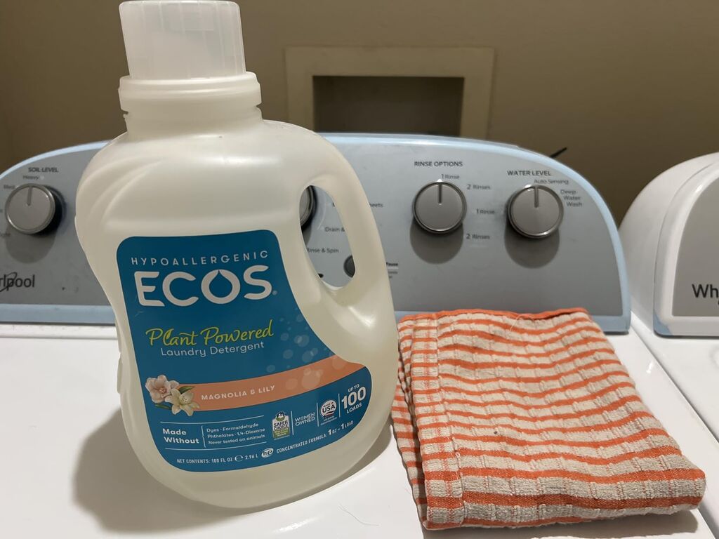 ECOS Laundry Detergent Liquid, 200 Loads - Hypoallergenic, EPA Safer Choice Certified - Lavender, 100 Fl Oz (Pack of 2) customer photo 1