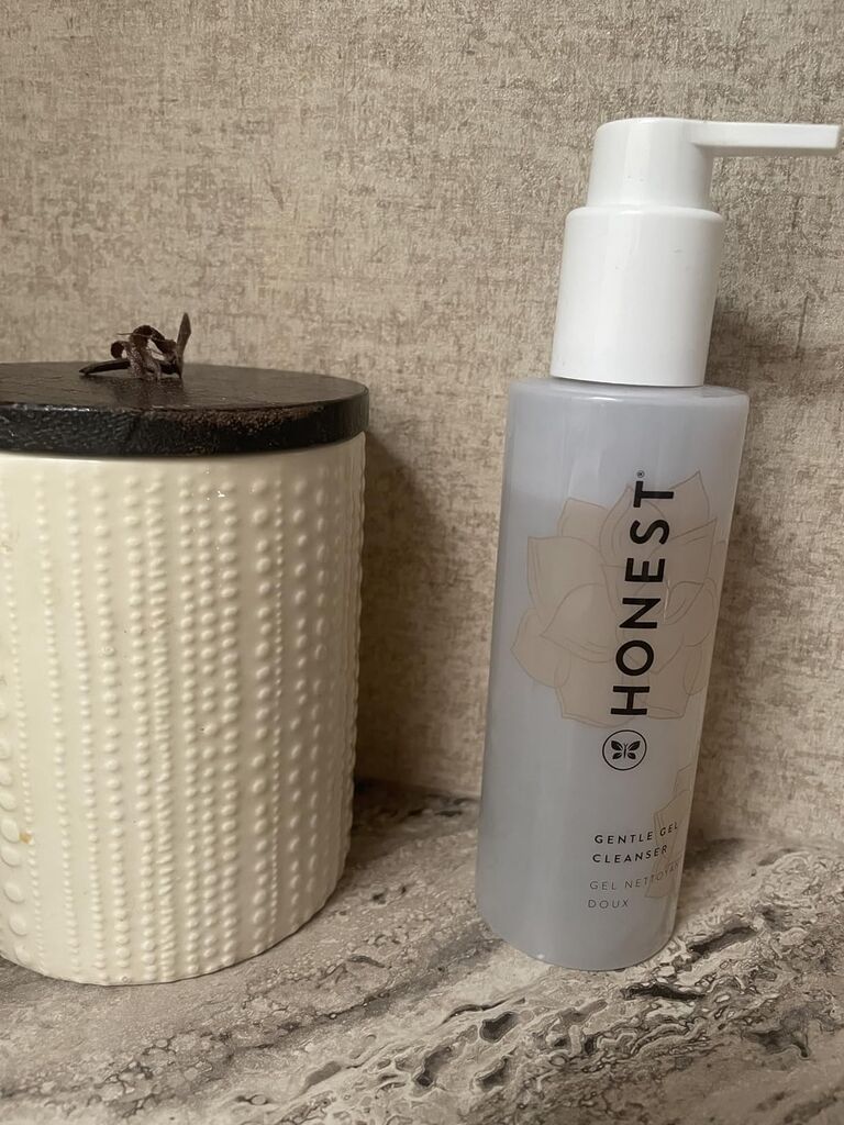 Honest Beauty Gentle Gel Daily Face Cleanser customer photo 2