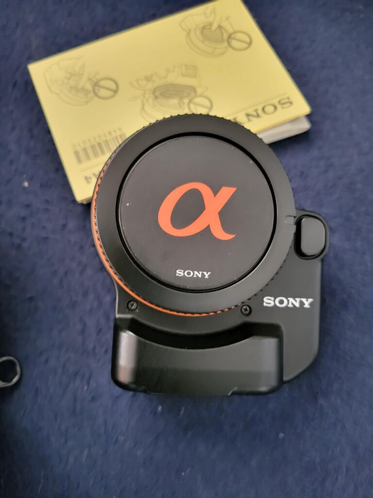 Sony Alpha a6400 Mirrorless Camera with Real-Time Eye Auto Focus, 4K Video, Flip Screen & 16-50mm Lens - ILCE-6400L/B customer photo 1
