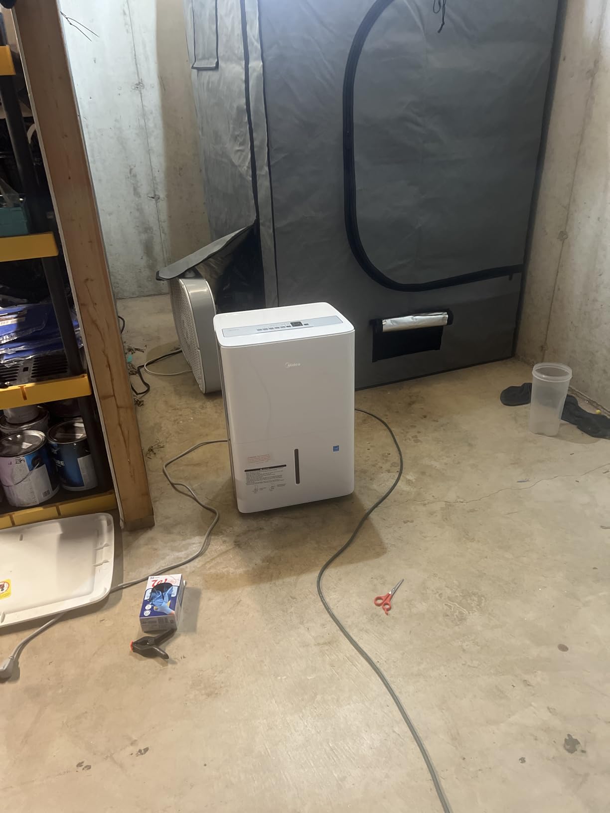 Midea 1,500 Sq. Ft. Energy Star Certified Dehumidifier With Reusable Air Filter 22 Pint - Ideal For Basements, Large & Medium Sized Rooms, And Bathrooms (White) - Customer Photo 1
