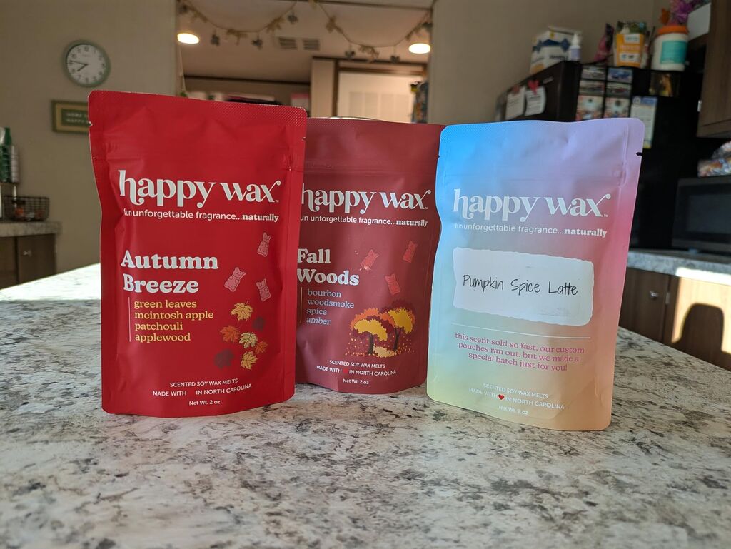 Happy Wax Fall Mix Premium Scented Natural, Non Toxic Soy Wax Melts - 6 Total Oz. of Scented Wax Melts. Includes: Fall Woods, Autumn Breeze, and Pumpkin Spice Latte customer photo 1