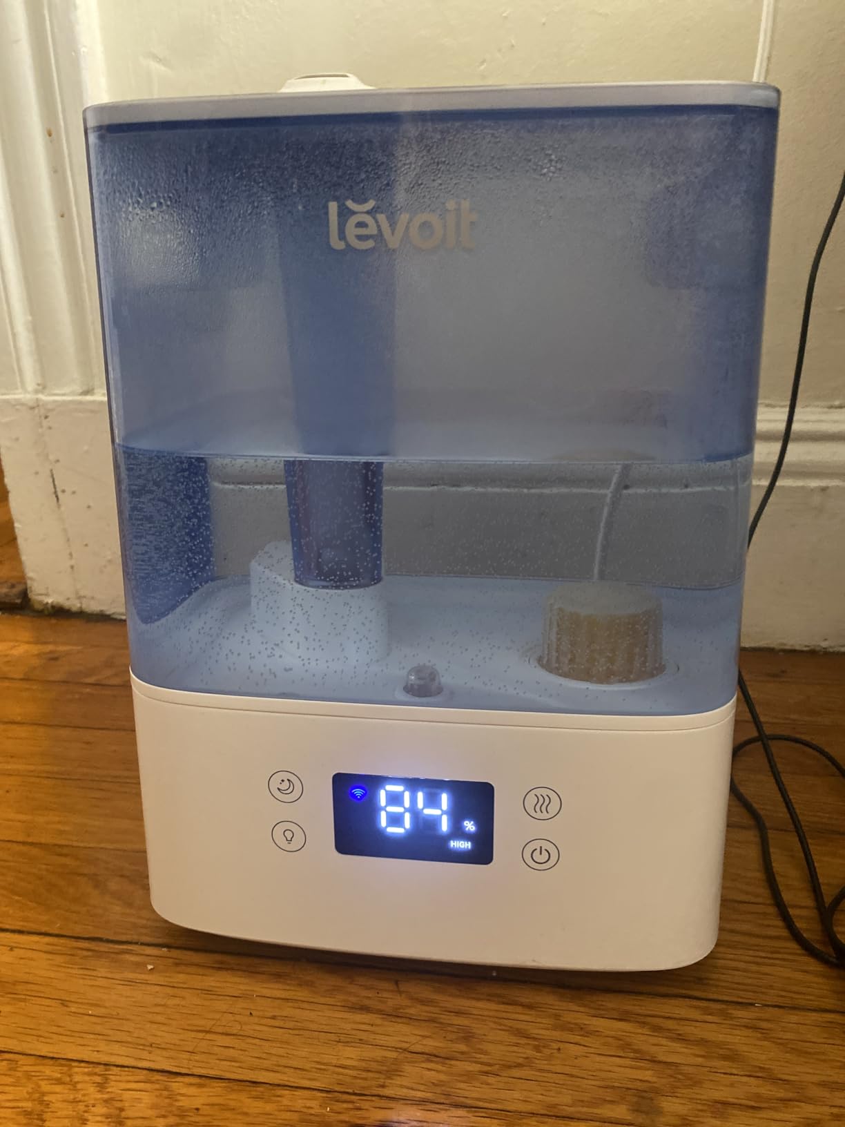 LEVOIT Smart Humidifiers for Bedroom Large Room Home,(6L) Cool Mist Top Fill Essential Oil Diffuser for Baby & Plants,Smart App & Voice Control, Rapid Humidification & Auto Mode-Quiet Sleep Mode, Gray - Customer Photo 2