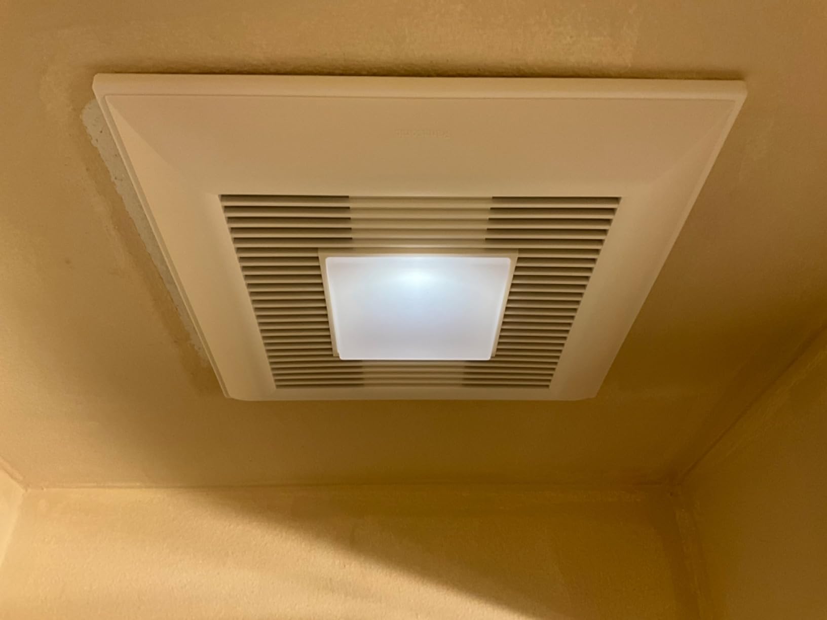Panasonic WhisperFit Ceiling Mount Bathroom Exhaust Fan with Dimmable LED Light, 50-80-110 CFM, FV-0511VFL1 - Customer Photo 1