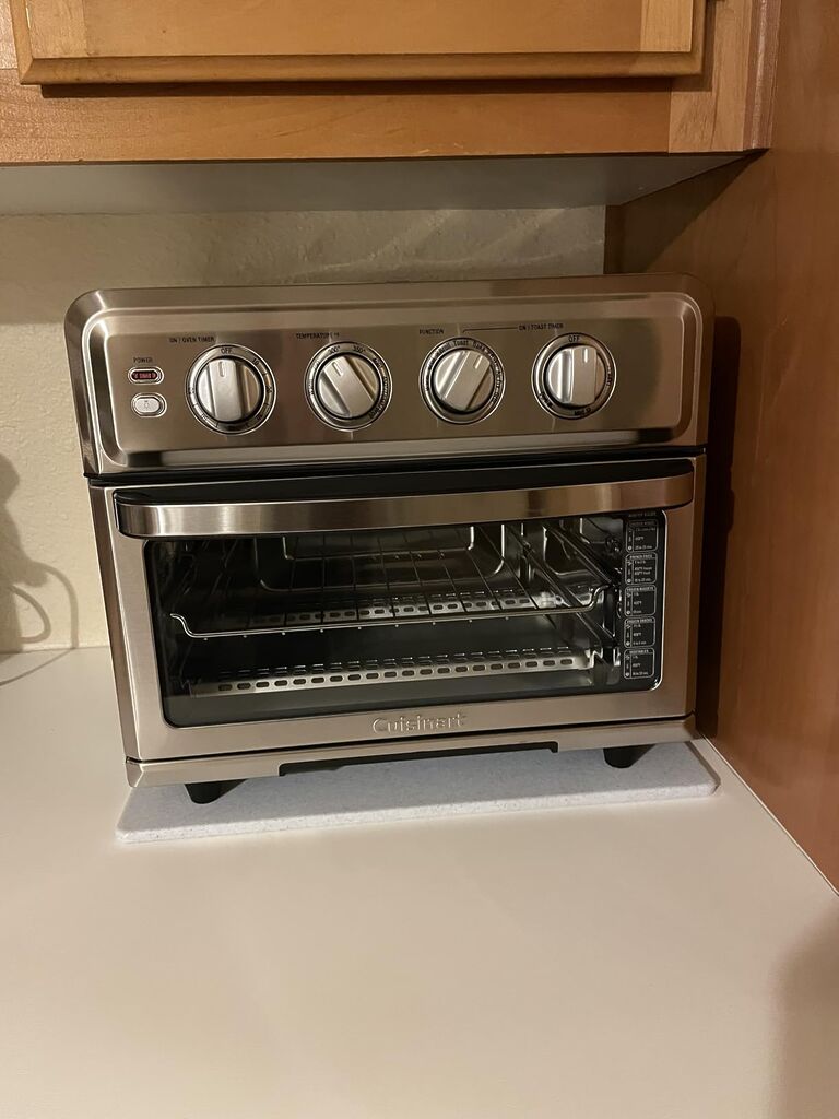 Cuisinart Air Fryer Toaster Oven 1800W, 8-in-1 with Air Fry, Convection, Broil & Warm, 0.6 Cubic Feet customer photo 2