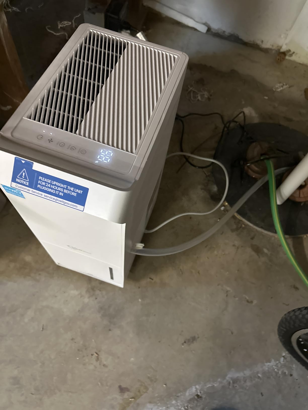4,500 Sq.Ft Most Efficient Energy Star 2024 Dehumidifier,Vellgoo 52 Pint/Day Dehumidifier for Basement with Drain Hose, Smart Humidity Control, for Home, Bedroom, Bathroom, Garage - Customer Photo 5
