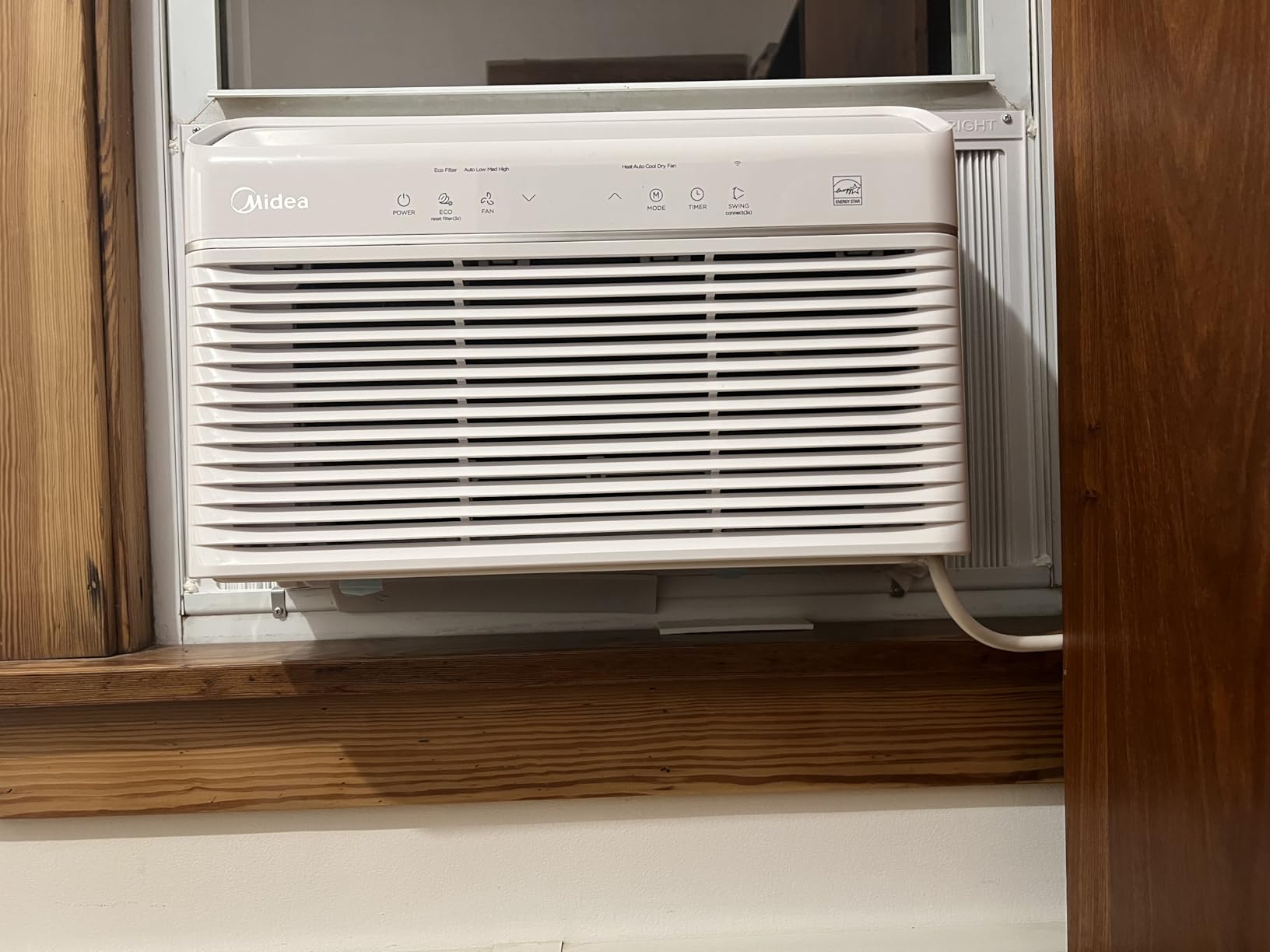 Midea 12,000 BTU Smart Inverter Air Conditioner Window Unit with Heat and Dehumidifier – Cools up to 550 Sq. Ft., Energy Star Rated, Quiet Operation, Electronic Controls, Remote Control, White - Customer Photo 2