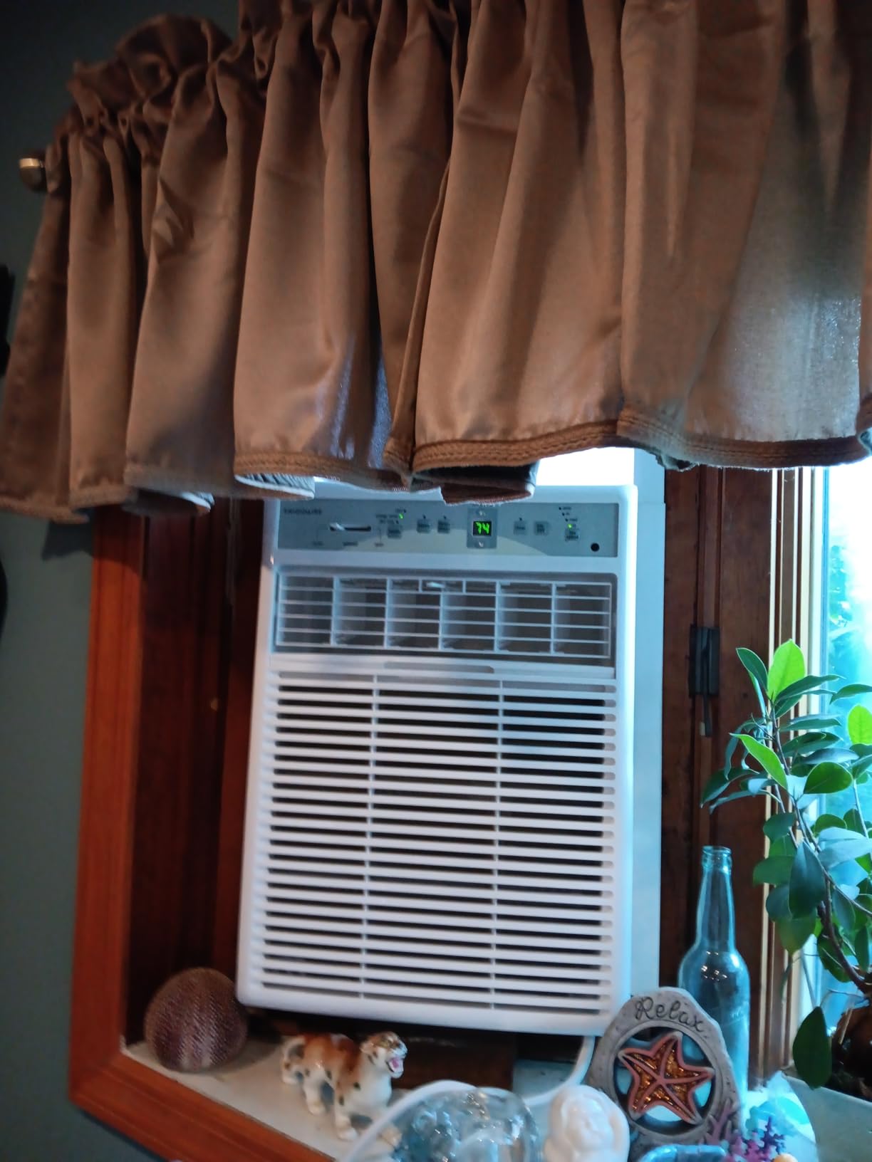 Frigidaire FHSC102WB1 Casement Window Air Conditioner Customer Review Frigidaire FHSC102WB1 Casement Window Air Conditioner - Customer Photo 1