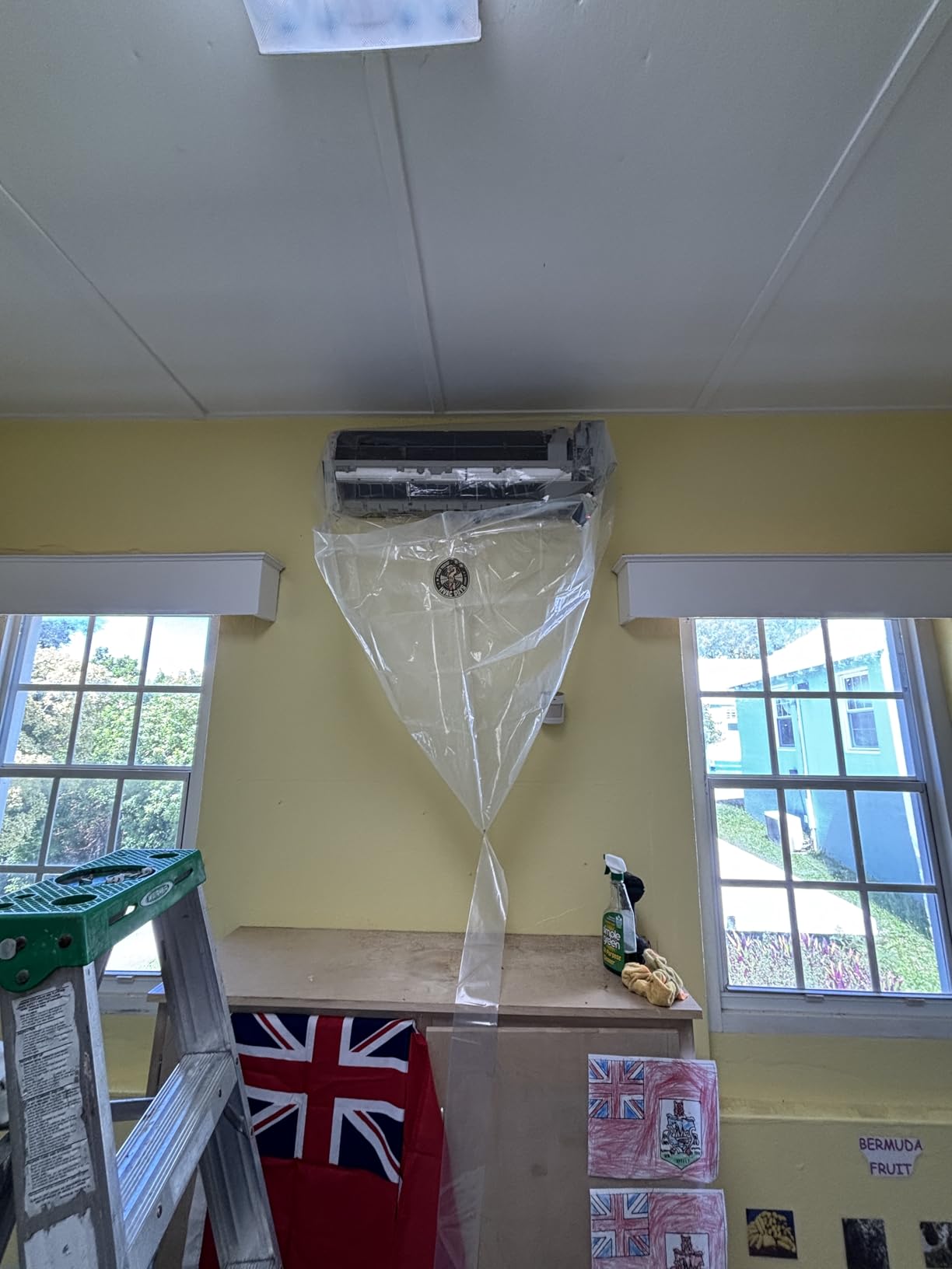 HVAC Guys Complete Mini Split Cleaning Kit | Mini Split Coil Cleaner Kit Includes 360 Degree Mini Split Cleaning Bag, Bucket, Spray Nozzle, Coil Cleaner, Faucet/Hose Adapter - Customer Photo 1