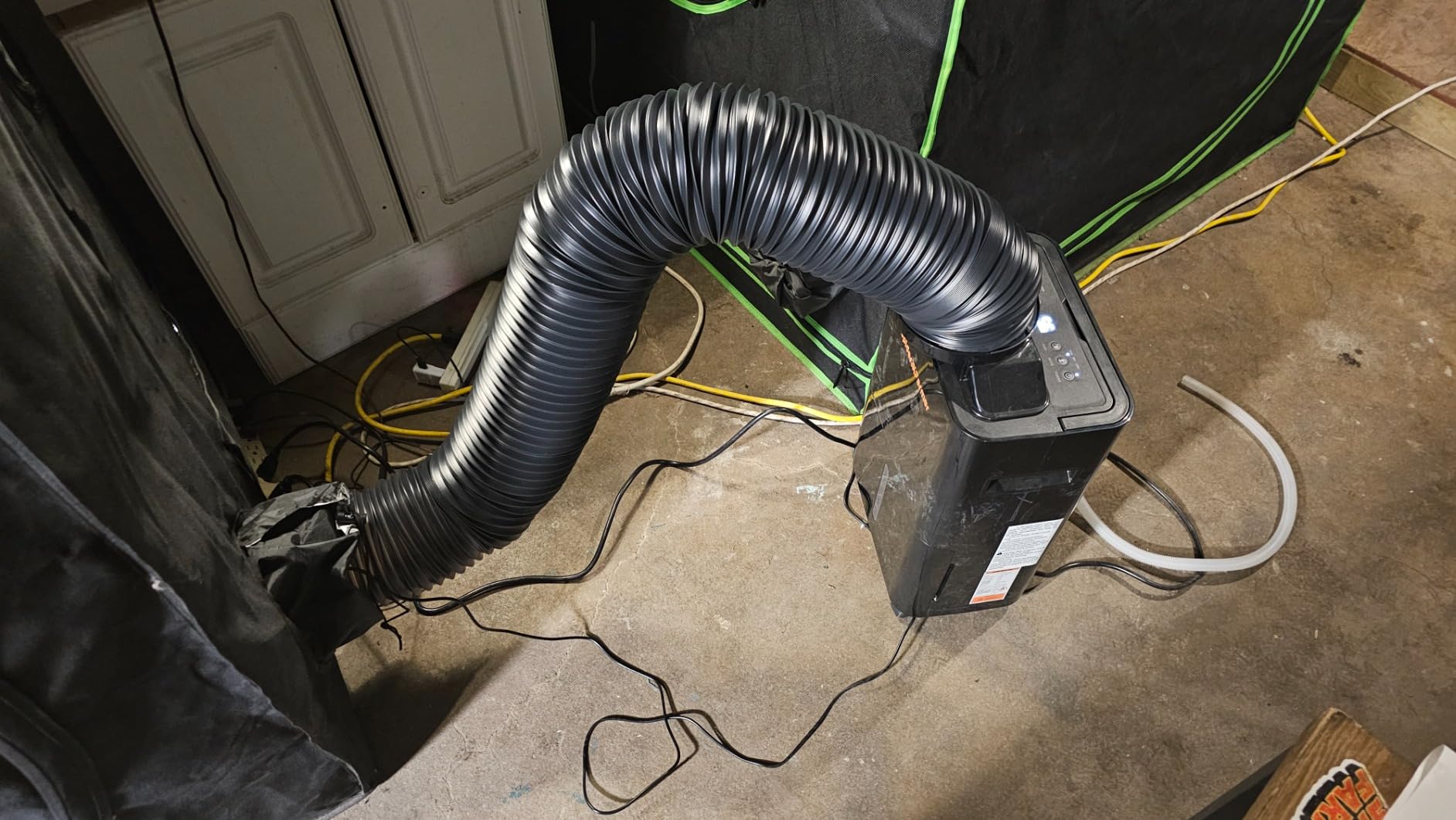 Spider Farmer Upgraded Dehumidifier with Drain Hose 2000 Sq.Ft.Dehumidifier with Smart Humidity Control Display, Air Duct, 24-Hour Timer, Provides Powerful Dehumidification for Grow Tent and Home Customer Review Spider Farmer Upgraded Dehumidifier with Drain Hose 2000 Sq.Ft.Dehumidifier with Smart Humidity Control Display, Air Duct, 24-Hour Timer, Provides Powerful Dehumidification for Grow Tent and Home - Customer Photo 1