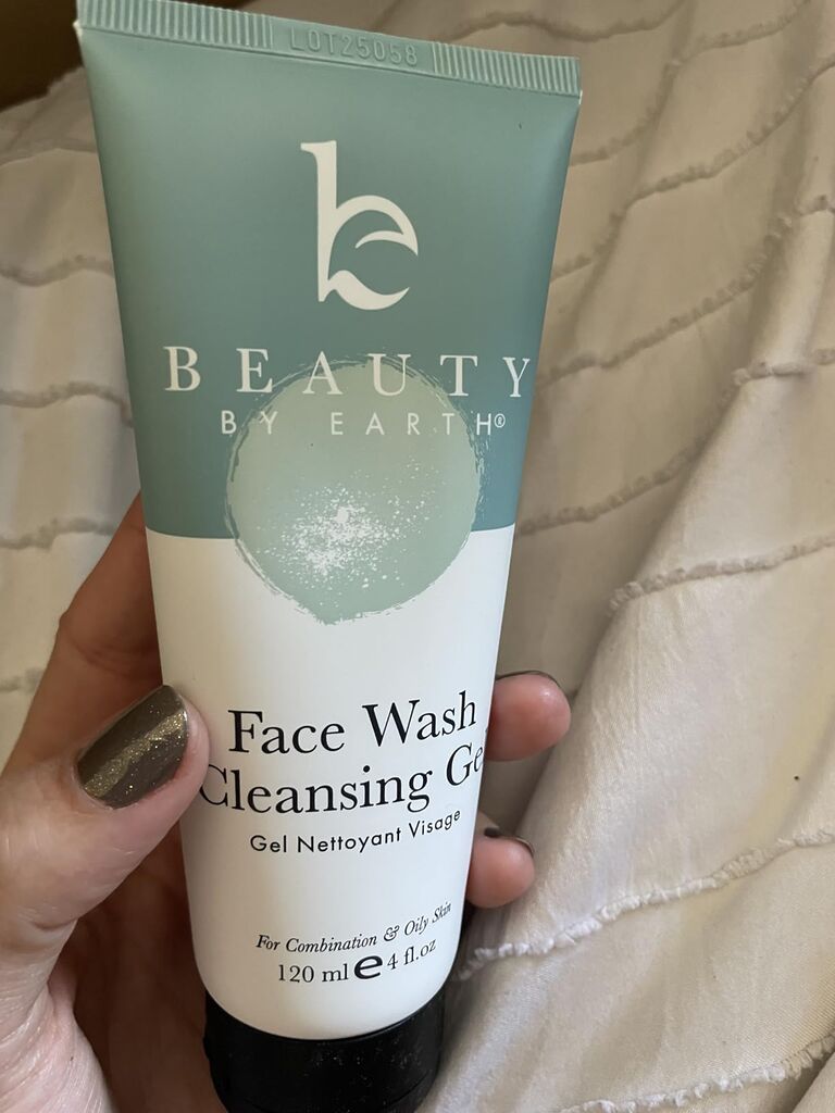 Beauty by Earth Clean Face Wash with Organic & Natural Ingredients customer photo 1