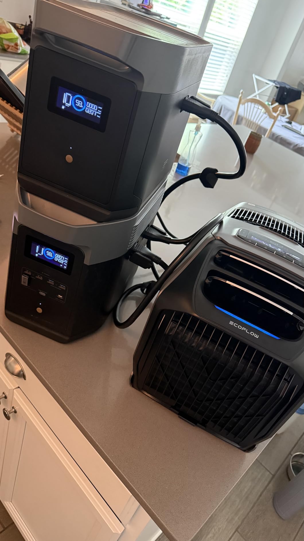 EF ECOFLOW WAVE 3 Portable Air Conditioner, 1800W/6100 BTU Cooling and 2000W/6800 BTU Heating, 1000W Fast Charging in 75 mins, 8H Wireless Running, APP Control, for Camping, Vanlife, RVs - Customer Photo 1