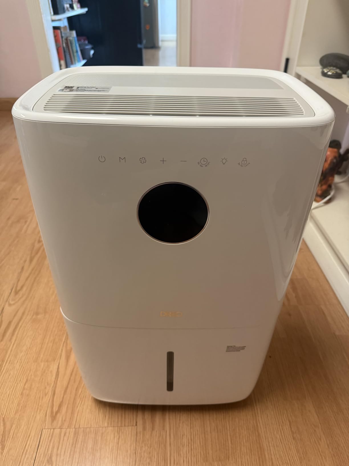 Dreo 110-Pint Smart Dehumidifier for Basement, 4500 Ft² for Large Room, 2 Gallon Water Tank, Auto/Comfort/Constant Mode Dehumidifiers for Home, Bedroom, Bathroom, with Drain Hose, White, 711S - Customer Photo 3