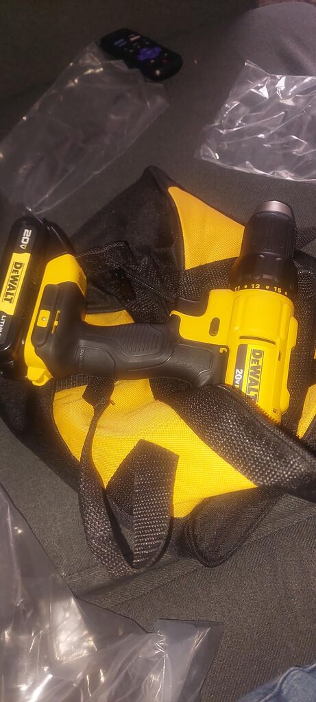 DEWALT 20V Max Cordless Drill Driver Set, 2 Speed, High Performance Motor, Includes 2 XR 1.3Ah Li-Ion Batteries, Charger and Contractor Bag (DCD771C2) customer photo 2