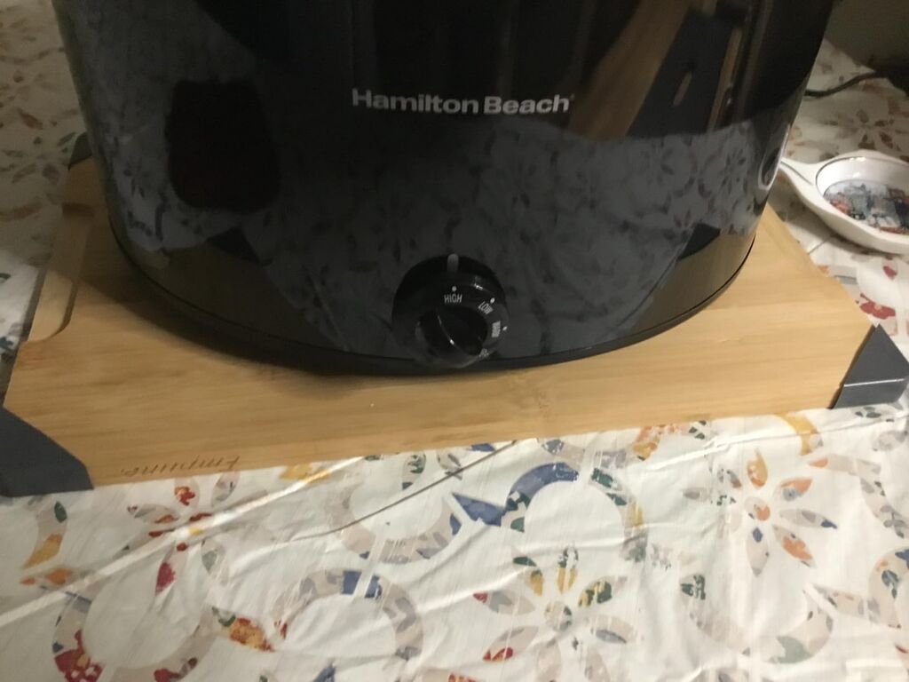 Hamilton Beach Slow Cooker, Extra Large 10 Quart, Stay or Go Portable With Lid Lock, Dishwasher Safe Crock, Black (33195) customer photo 2
