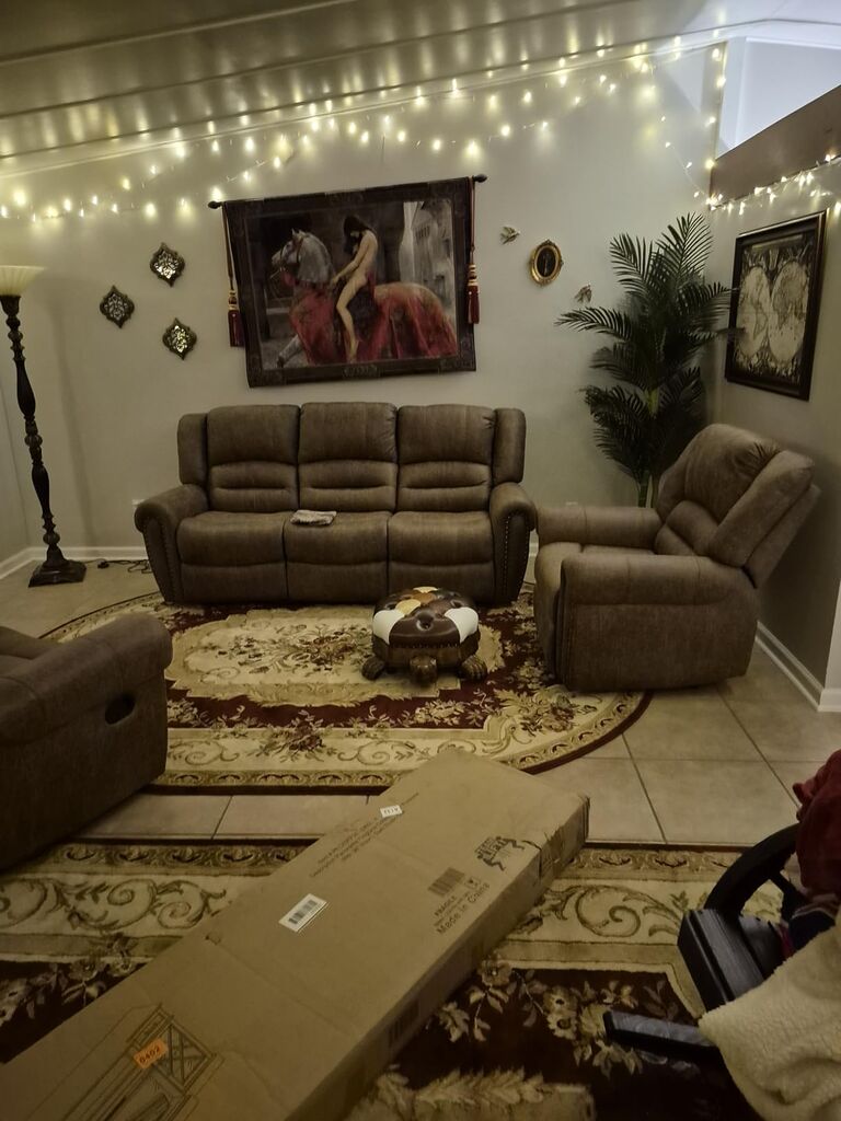CANMOV Leather Recliner Chair, Classic and Traditional Manual Recliner Chair with Comfortable Arms and Back Single Sofa for Living Room, Nut Brown customer photo 1