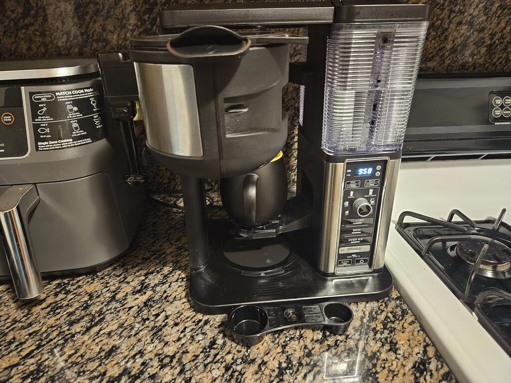 Ninja Specialty Coffee Maker | Includes 10-Cup Carafe, Fold-Away Frother, Permanent Filter & Removable, Dishwasher Safe Reservoir | 6 Brew Styles, 8 Cup to Travel Mug to Pot Sizes | Black | CM401 customer photo 1