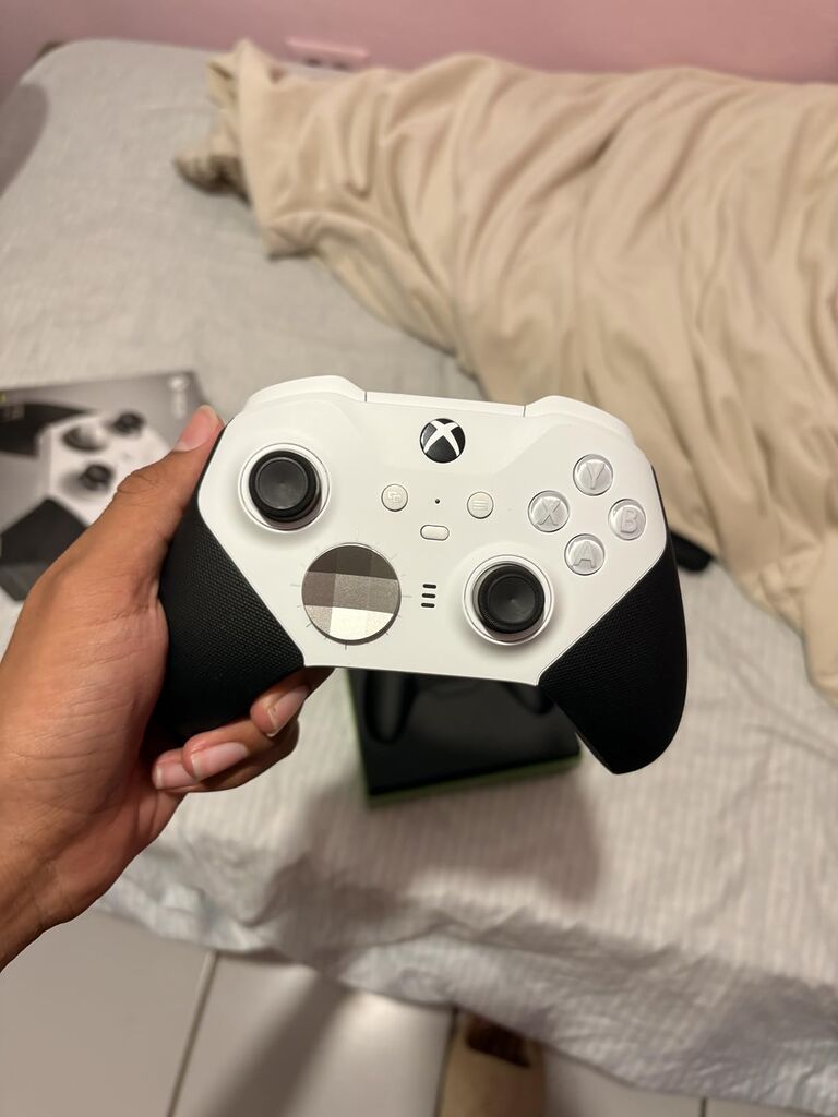 Xbox Wireless Gaming Controller | Elite Series 2 | Black customer photo 2