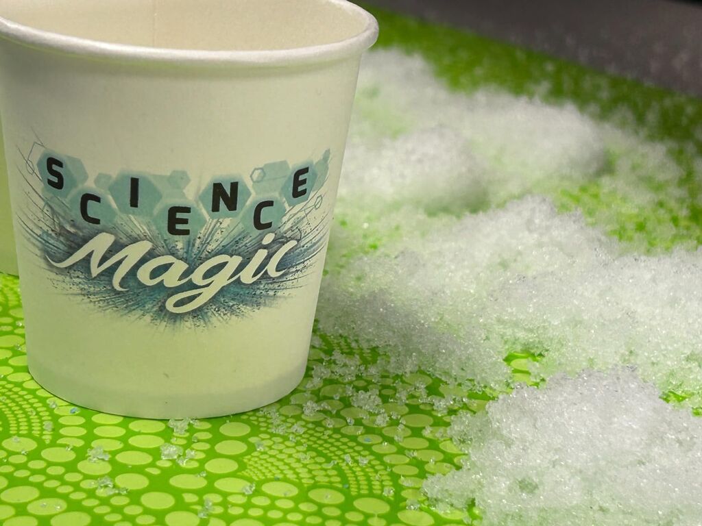 National Geographic Magic Chemistry Set with 10 Tricks for Kids Ages 8-12 customer photo 2
