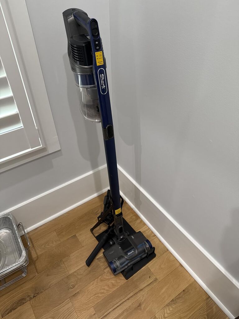 Shark Cordless Vacuum Cleaner with HEPA Filter, Lightweight, Portable, Rechargeable, Powerful Pet Hair Pickup, Removable Handheld, Crevice Tool, Dusting Brush, 50-min Runtime, Blue, IZ363HT customer photo 1