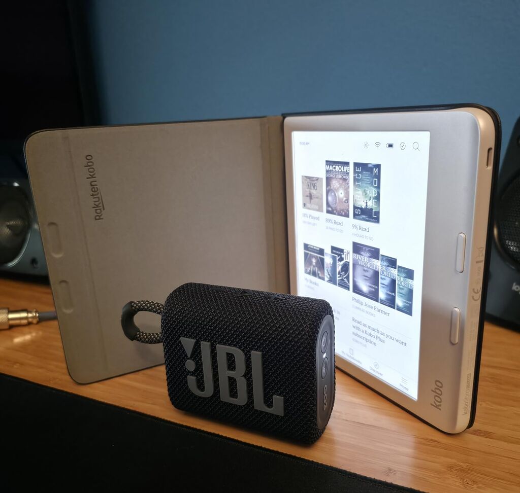 JBL Go 3 - Portable Mini Bluetooth Speaker, big audio and punchy bass, IP67 waterproof and dustproof, 5 hours of playtime, speaker for home, outdoor and travel (Black) customer photo 1