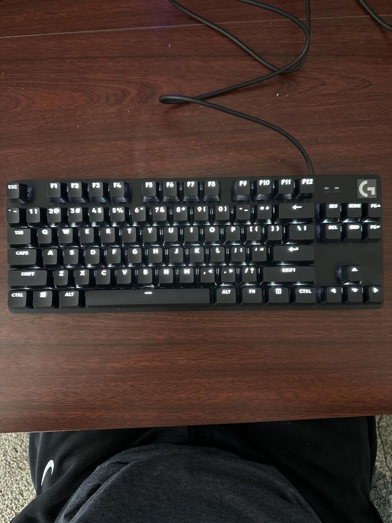 Logitech G413 SE Full-Size Mechanical Gaming Keyboard - Backlit Keyboard with Tactile Mechanical Switches, Anti-Ghosting, Black Aluminum customer photo 2