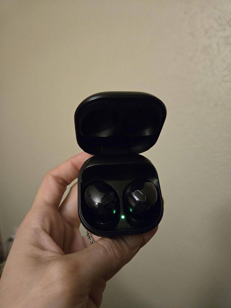 SAMSUNG Galaxy Buds Pro R190 Bluetooth Earbuds True Wireless, Noise Cancelling (Renewed) customer photo 2