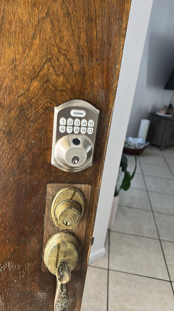 TEEHO TE002 Fingerprint Deadbolt with Keypad for Front Door, Matte Black customer photo 2