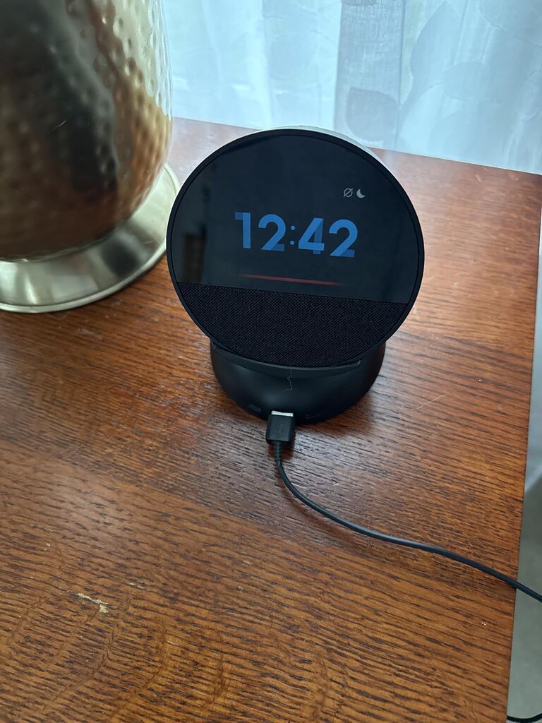 Amazon Echo Spot (newest model), Great for nightstands, offices and kitchens, Smart alarm clock, Designed for Alexa+, Black customer photo 2