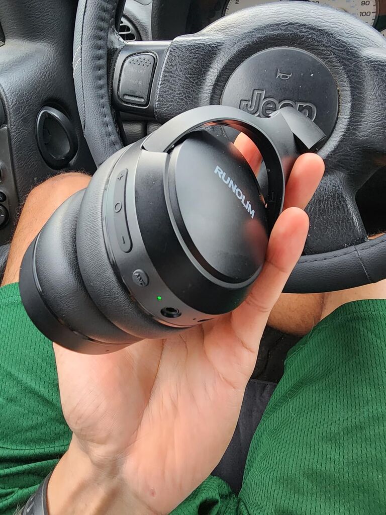 RUNOLIM Active Noise Cancelling Headphones, Wireless Bluetooth Over Ear customer photo 1