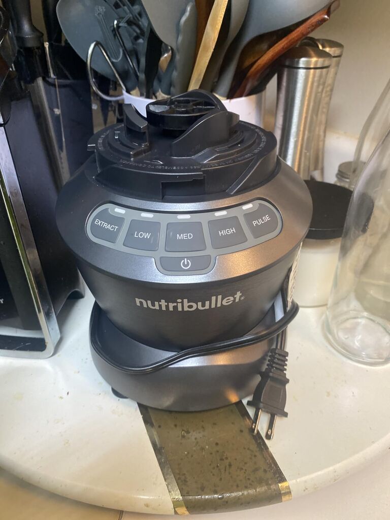 Nutribullet Full-Size Blender Combo 1200W - NBF50500 customer photo 1
