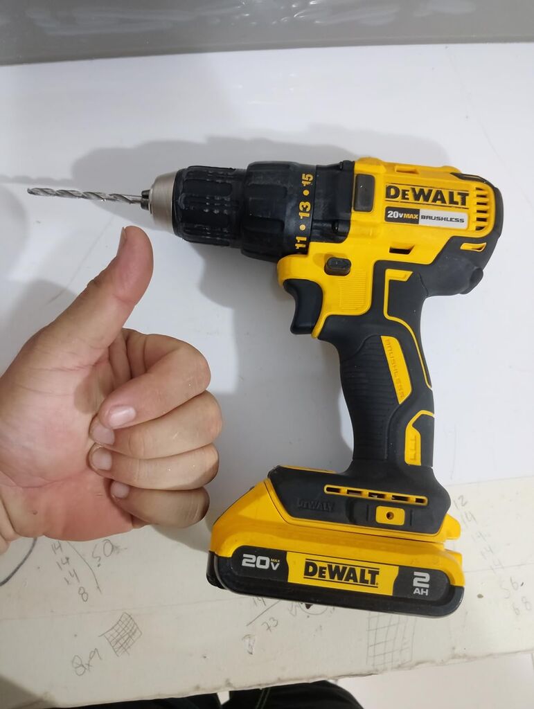 DEWALT 20V MAX Cordless Drill and Impact Driver, Power Drill Brushless 2-Tool Power Tool Combo Kit, Includes 2 Batteries, Charger and Bag (DCK277D2) customer photo 1