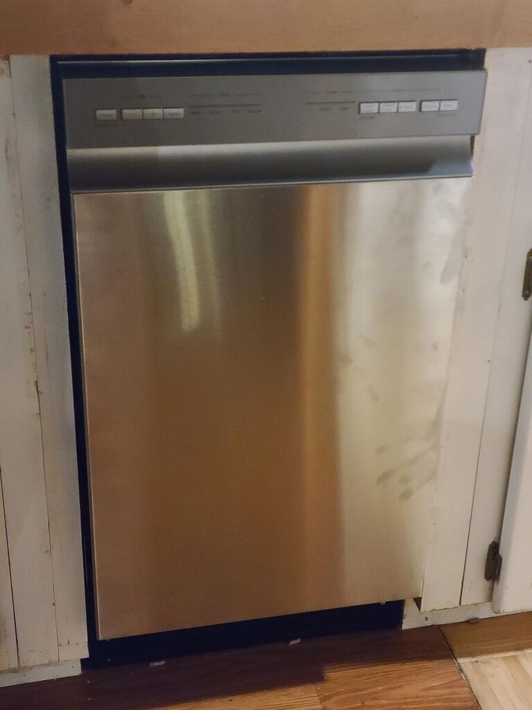 Midea 18 Inch Built-in Dishwasher, Slim Space-Saving Design with 8 Place Settings, 6 Washing Programs & Stainless Steel Tub, Energy Star Certified Dishwasher with Heated Dry & High Temp Wash, Silver customer photo 1
