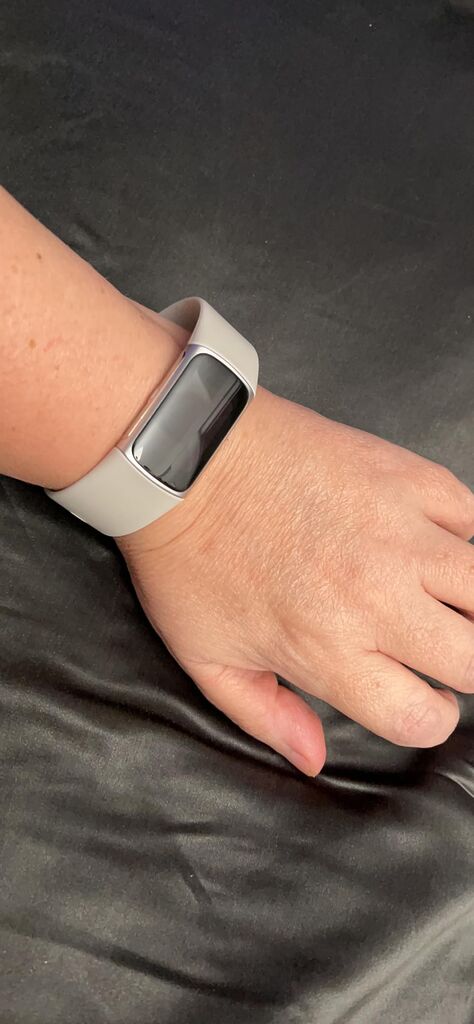 Google Fitbit Charge 6 - Fitness Tracker - Obsidian/Black customer photo 2